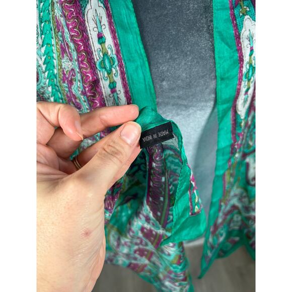 Vintage- Soft Silk Shawl Scarf- Very Thin- Shiny Green Purple Design preowned - Picture 4 of 5